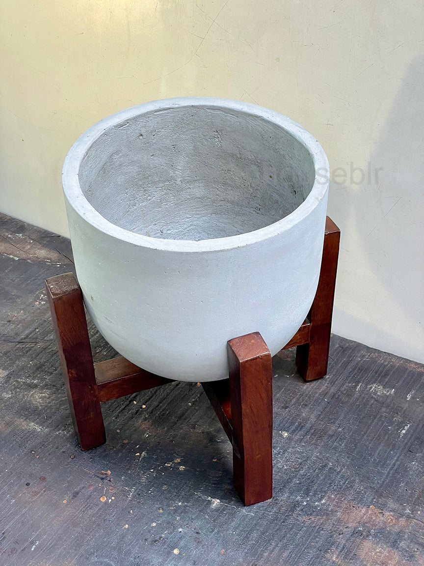 Verona Concrete Planter Small