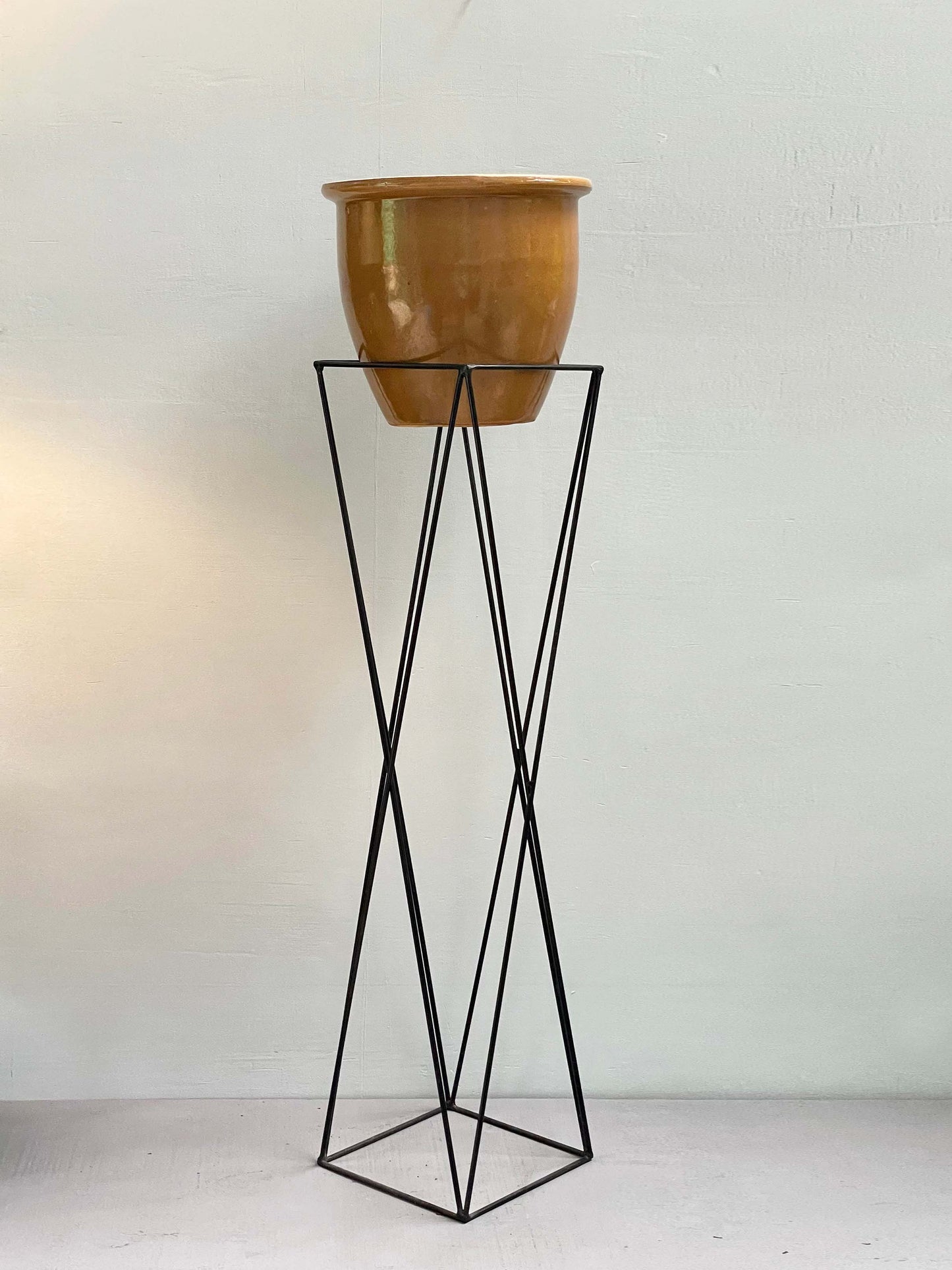 Metal Pot Stand - 3ft