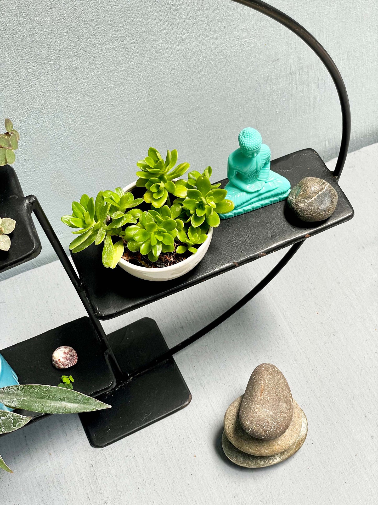 Metal Zen Stand