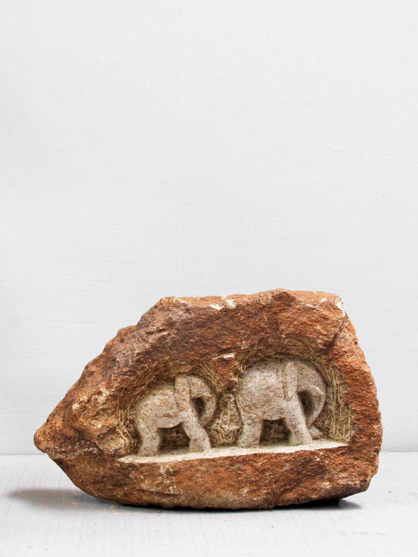 Natural Rock Décor Elephant Double - Small