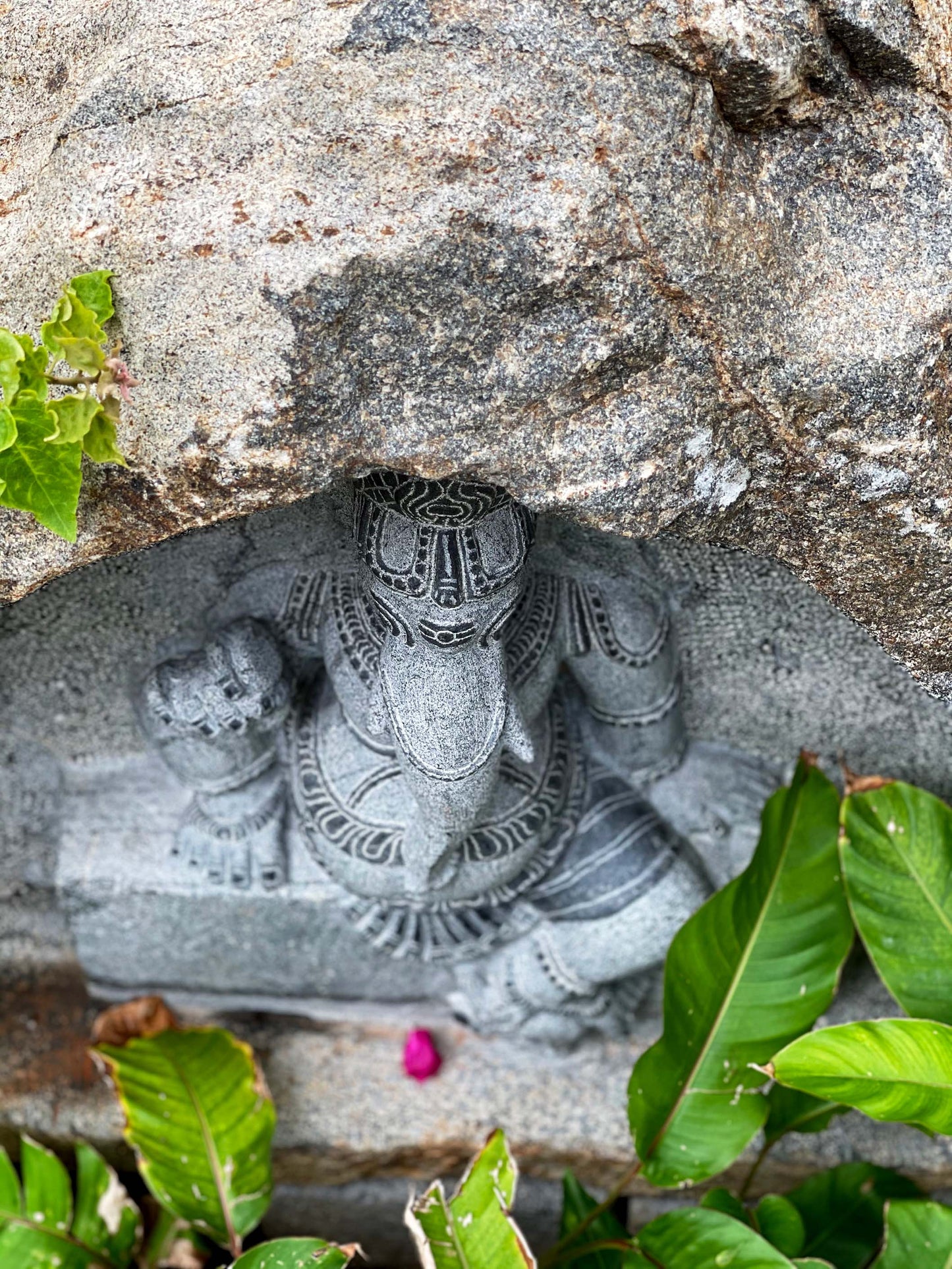 Natural Boulder Ganesha ಬಂಡೆ ಗಣೇಶ - Large
