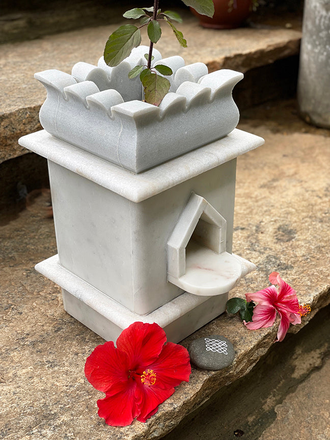 ತುಳಸಿ ಕಟ್ಟೆ Brindavan - Marble Small